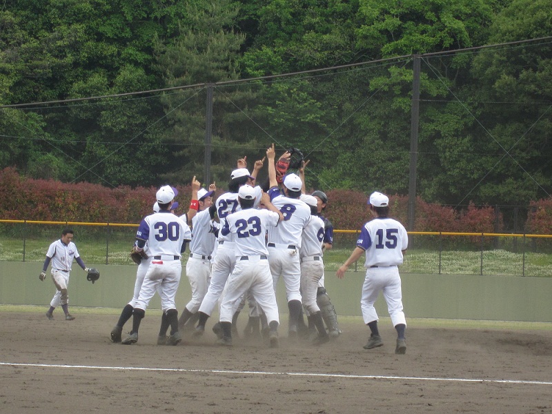 祝　「優勝」　近畿春季軟式野球大会