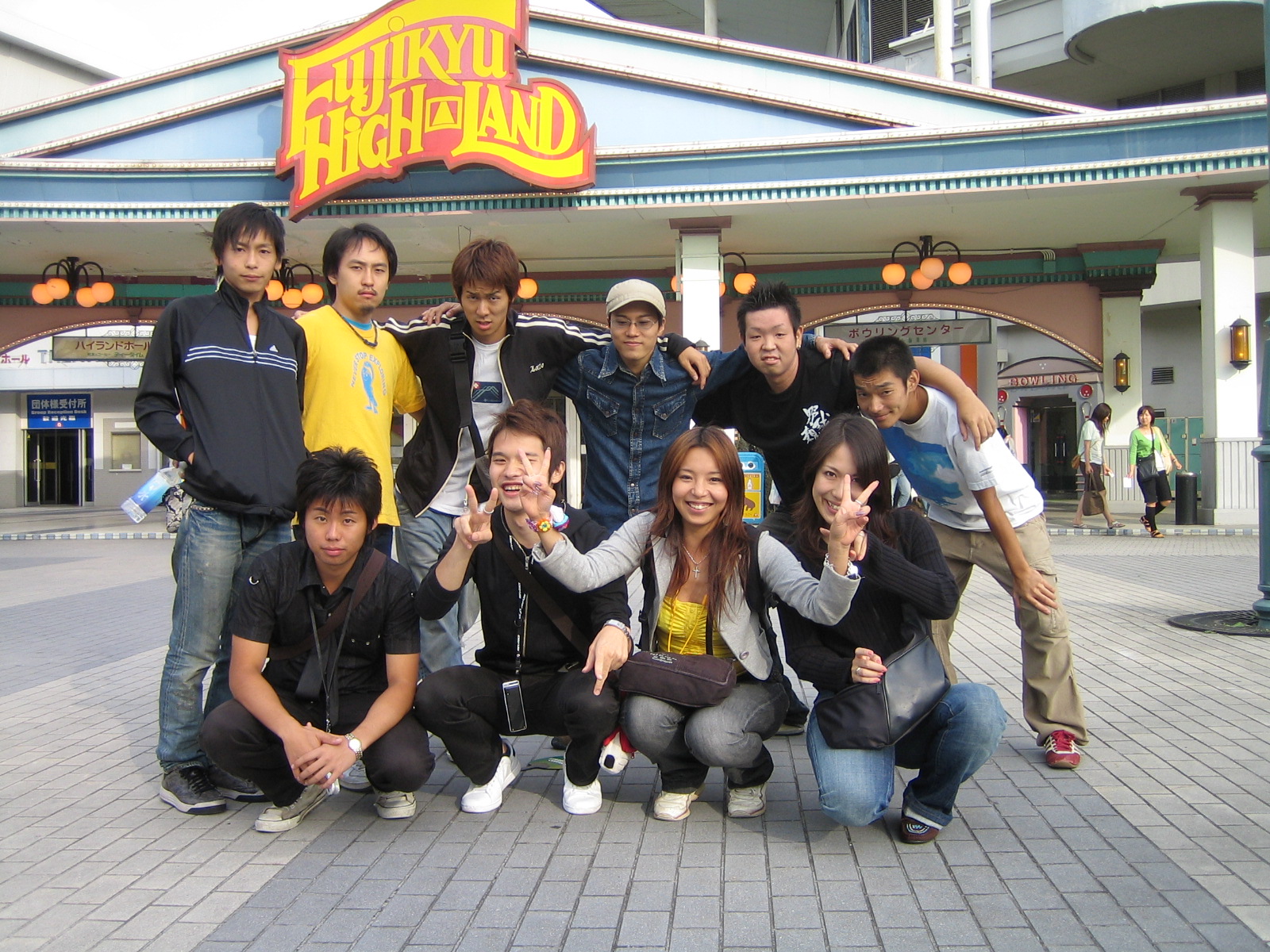 2005年ジョニー合宿in富士急ハイランド集合写真③