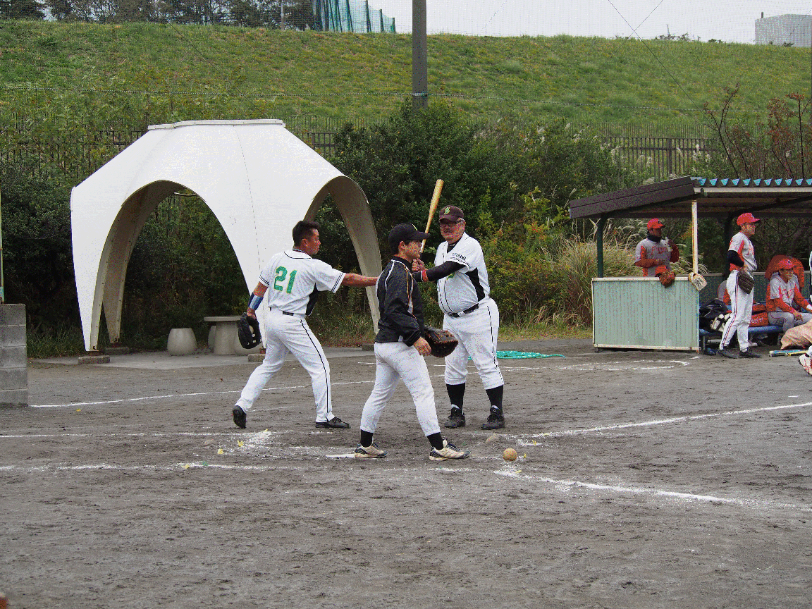 栄町ソフトボール同好会 写真館 草野球ポータルサイト ロッカールーム